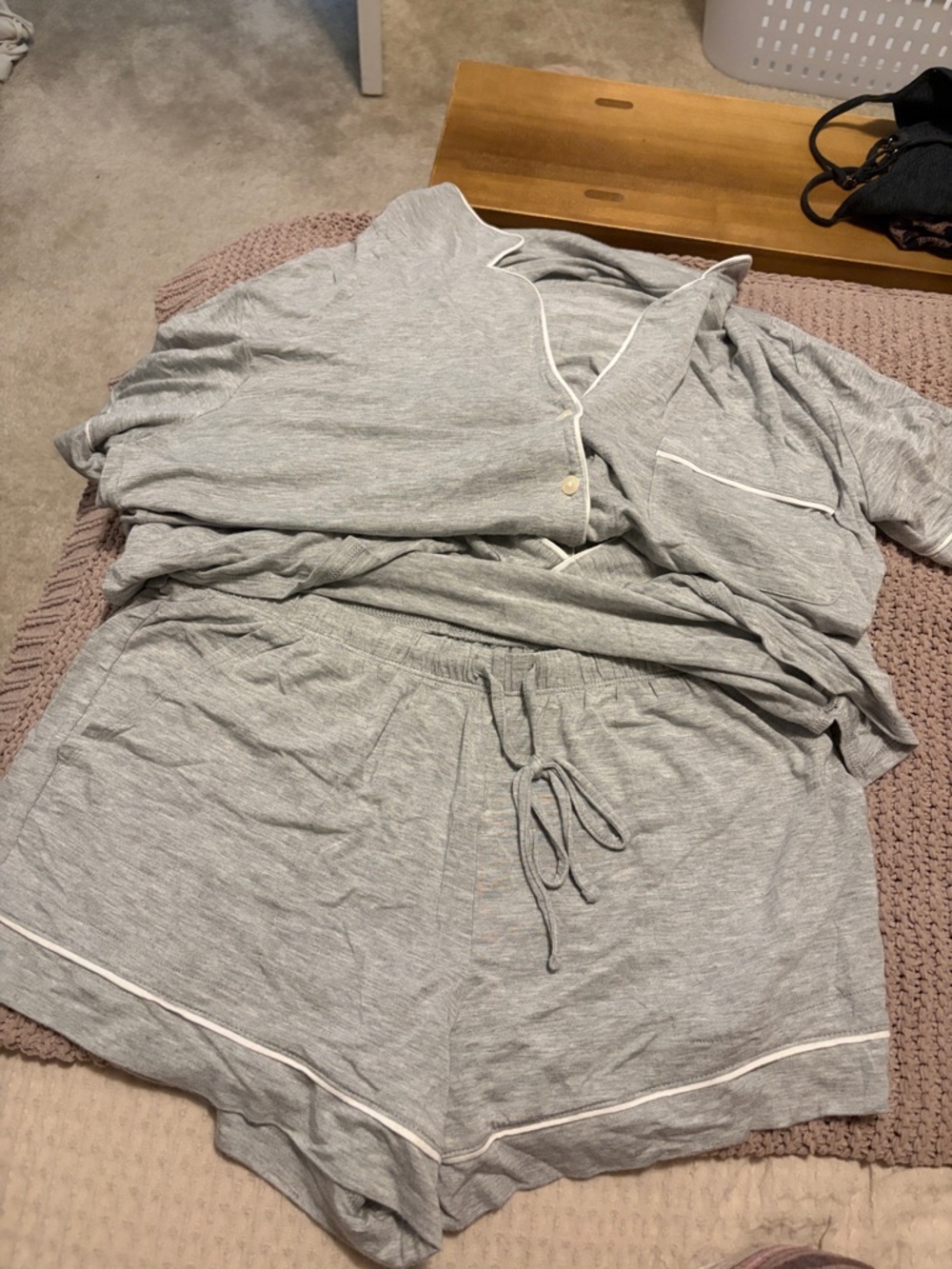 Women's Light Gray Short Pajama Set with Contrast Piping
